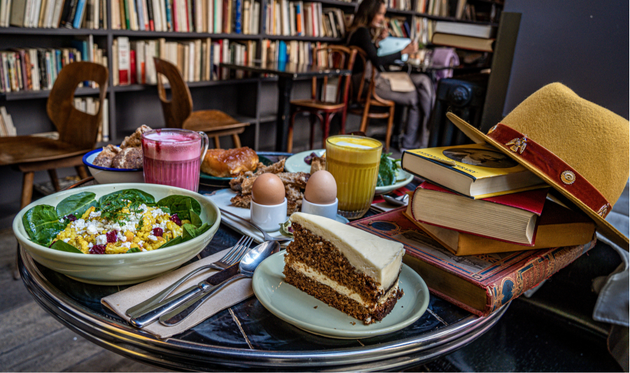 Used book café - plats à manger