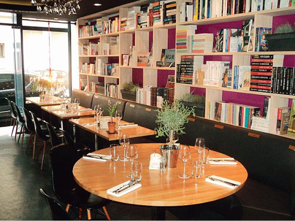 Restaurant-librairie LA Librairie à Paris 16 - intérieur